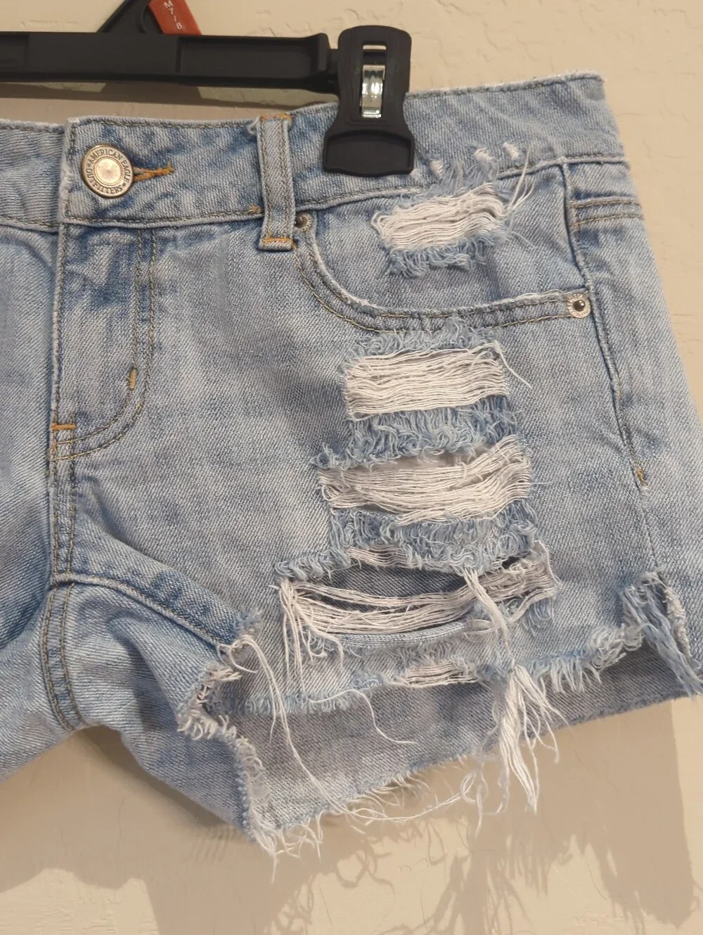 American Eagle Blue Denim Short Shorts Heavy Distressing Sz 6 Woman